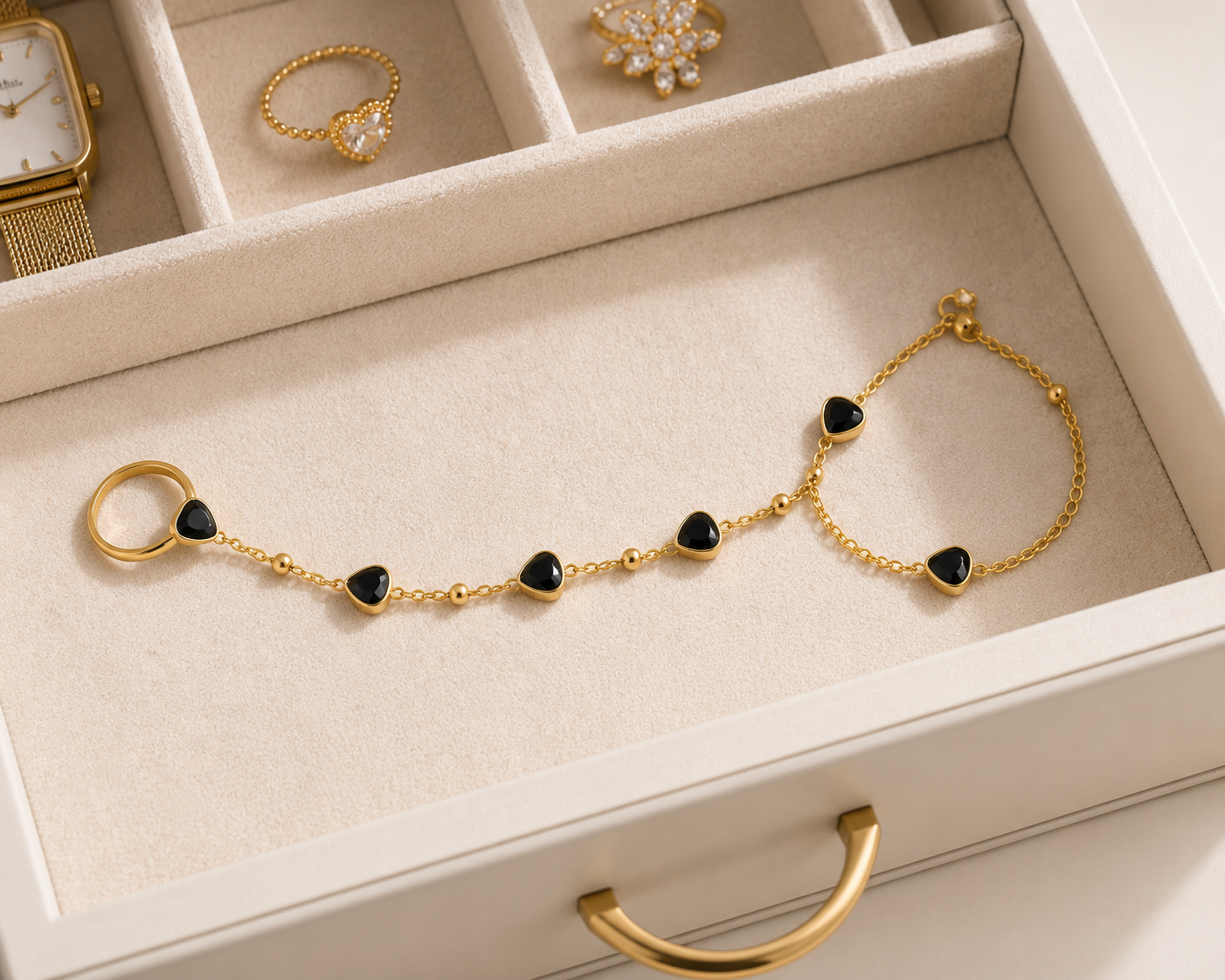 Black Heart Ring Bracelet - Image 2